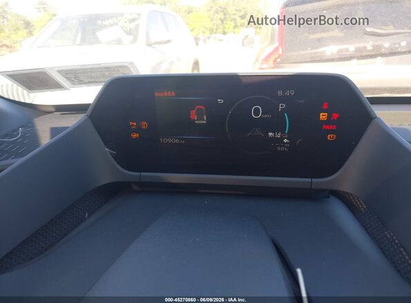 JTMAAAAA8SA066646 2025 TOYOTA BZ4X White Հետևի նստատեղերի տեսք