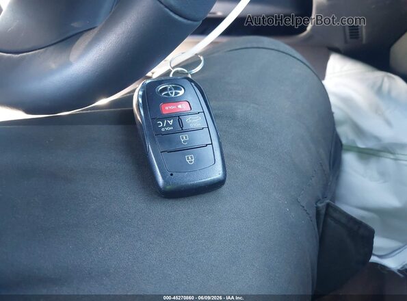 JTMAAAAA8SA066646 2025 TOYOTA BZ4X White Առջևի վահանակի տեսք