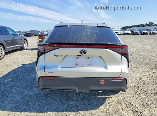 JTMAAAAAXRA034503 2024 TOYOTA BZ4X Silver 
