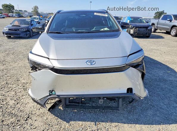 JTMAAAAAXRA034503 2024 TOYOTA BZ4X Silver 