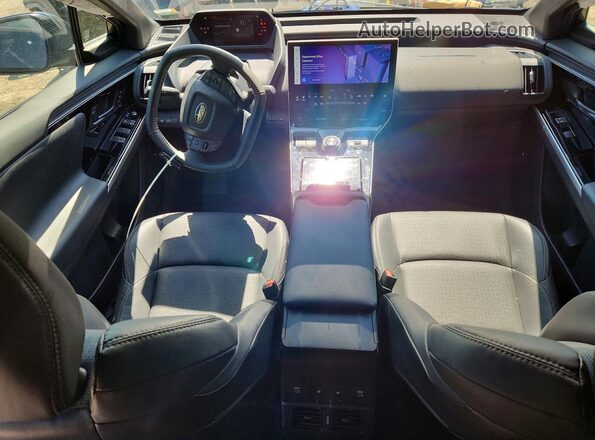JTMABABA0RA058515 2024 SUBARU SOLTERRA Black Vista del salpicadero