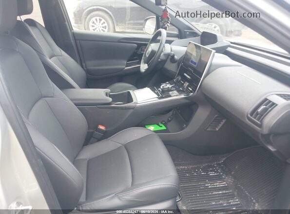 JTMABACA7PA028312 2023 TOYOTA BZ4X Silver Vista interior delantera