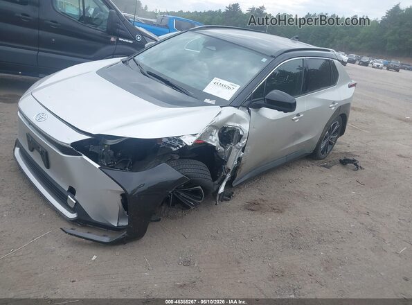 JTMABACA7PA028312 2023 TOYOTA BZ4X Silver Vista tres cuartos delantera izquierda