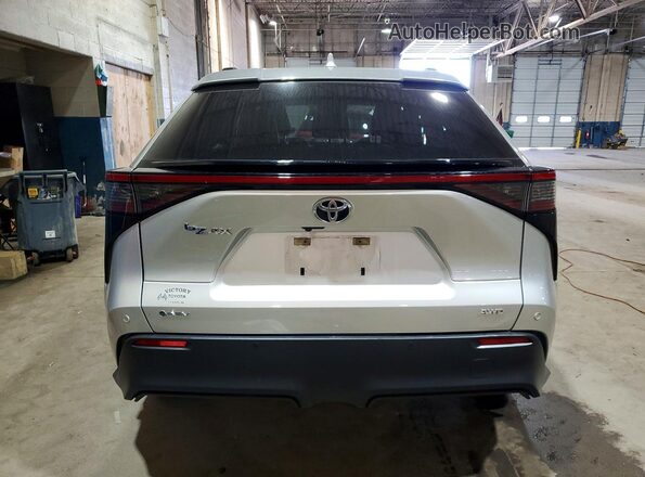 JTMABACAXRA057175 2024 TOYOTA BZ4X Silver უკანა ხედი