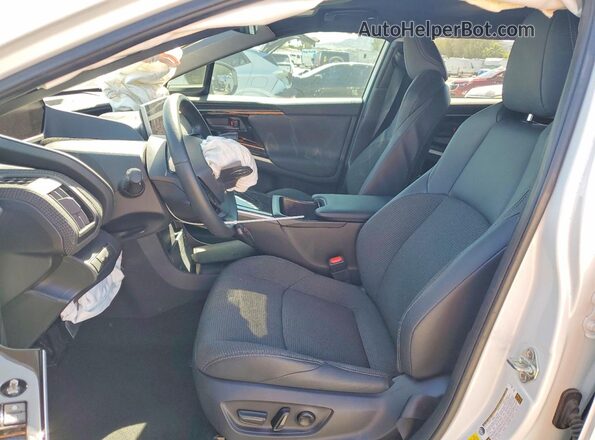 JTMABACAXRA090872 2024 TOYOTA BZ4X White Vista interior delantera
