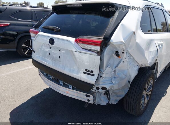 JTMB6RFV0RJ060088 2024 TOYOTA RAV4 HYBRID White Front view