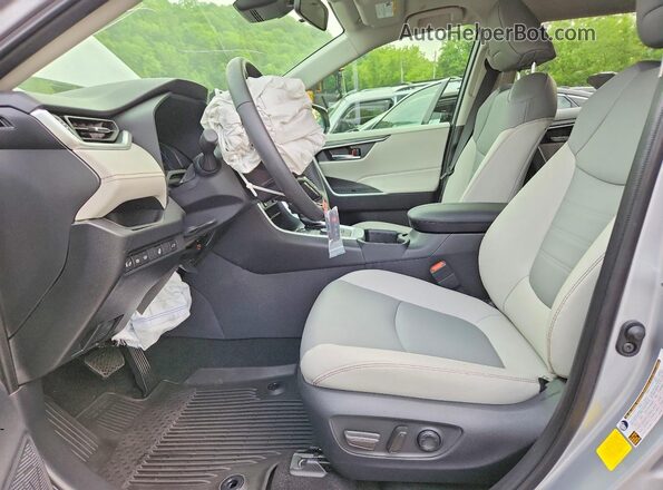 JTMB6RFV2SD157877 2025 TOYOTA RAV4 Silver 