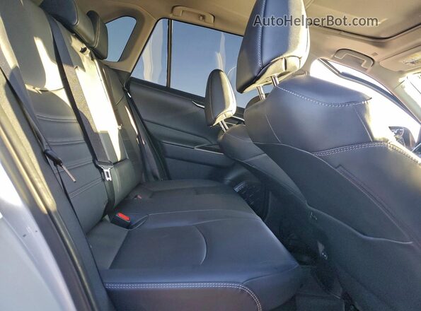 JTMB6RFV6RJ056840 2024 TOYOTA RAV4 White 