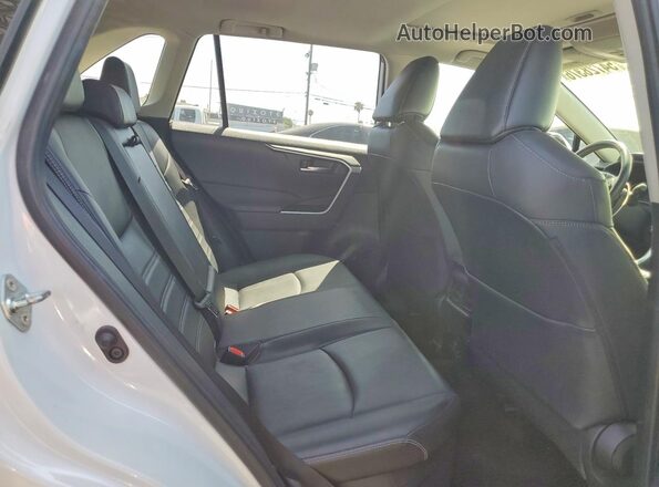 JTMB6RFVXRD145602 2024 TOYOTA RAV4 White 