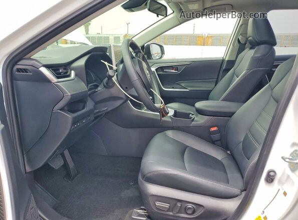 JTMB6RFVXSJ069869 2025 TOYOTA RAV4 White Front interior view