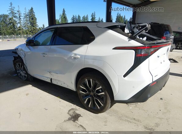 JTMBCAEB1TJ014570 2026 TOYOTA BZ White Tył lewy