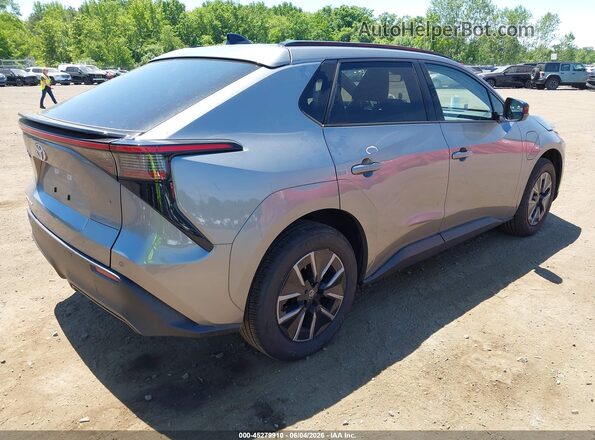 JTMBDAFB6TA006055 2026 TOYOTA BZ Gray Trasero derecho