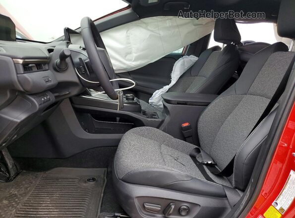 JTMBFAEB1TA004001 2026 TOYOTA BZ Maroon Vista interior delantera