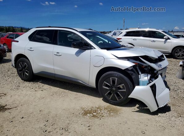 JTMBFAEB4TA002274 2026 TOYOTA BZ Белый Передняя правая четверть