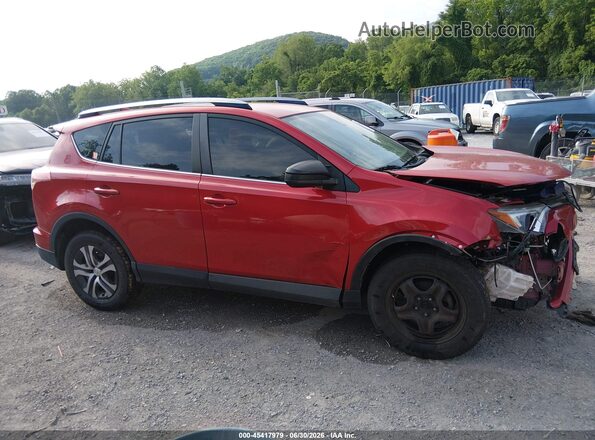 JTMBFREV0HJ133007 2017 TOYOTA RAV4 Red Widok wnętrza z tyłu