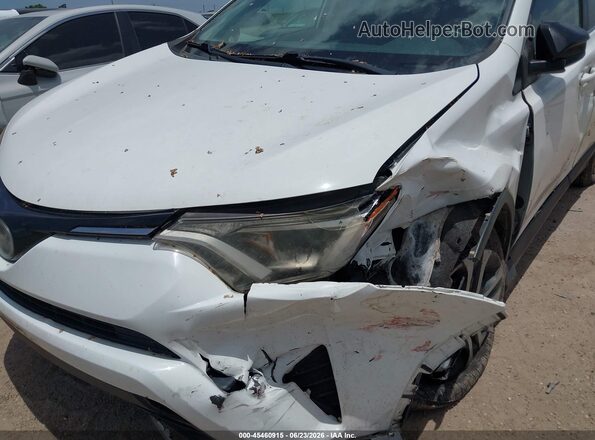 JTMBFREV0HJ165553 2017 TOYOTA RAV4 White Front view