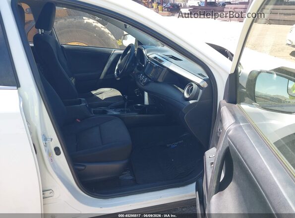 JTMBFREV1HJ704827 2017 TOYOTA RAV4 White Սալոնի դիմացի տեսք