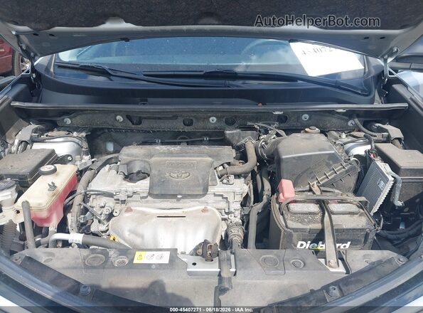 JTMBFREV2JJ211776 2018 TOYOTA RAV4 Серебряный Вид сзади