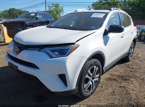 JTMBFREV3GJ099224 2016 TOYOTA RAV4 White 