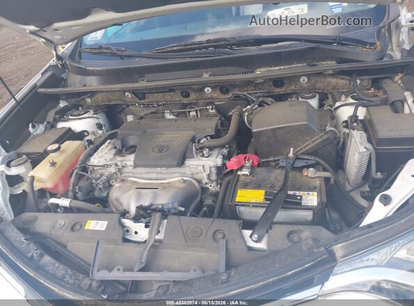 JTMBFREV5JJ746164 2018 TOYOTA RAV4 White 