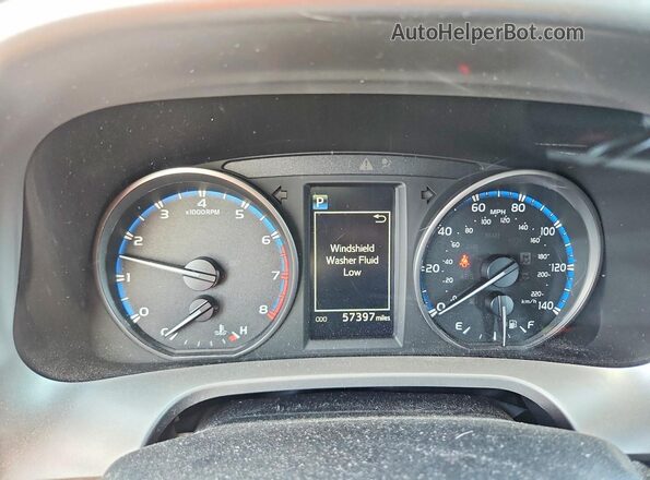JTMBFREV5JJ748318 2018 TOYOTA RAV4 White Widok zestawu wskaźników