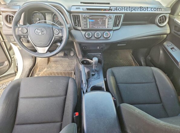 JTMBFREV5JJ748318 2018 TOYOTA RAV4 White Widok deski rozdzielczej