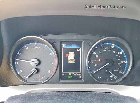 JTMBFREV6JJ732824 2018 TOYOTA RAV4 Gray ხელსაწყოთა პანელის ხედი