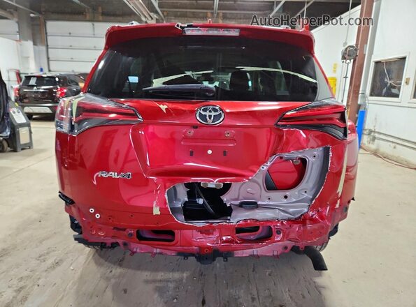 JTMBFREV7HJ147440 2017 TOYOTA RAV4 Red Հետևի տեսք