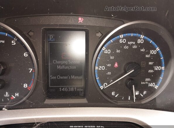 JTMBFREV7JJ178774 2018 TOYOTA RAV4 Gray Հետևի նստատեղերի տեսք