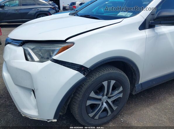 JTMBFREV7JJ198913 2018 TOYOTA RAV4 White 