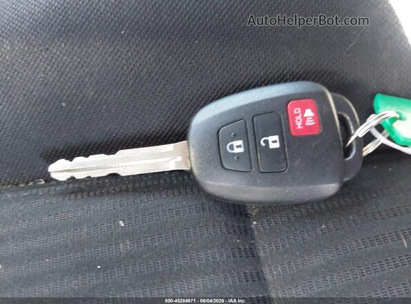 JTMBFREV7JJ232882 2018 TOYOTA RAV4 Blue Вид панелі приладів