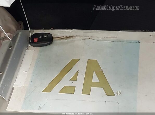 JTMBFREVXGJ068763 2016 TOYOTA RAV4 Синий Вид панели приборов