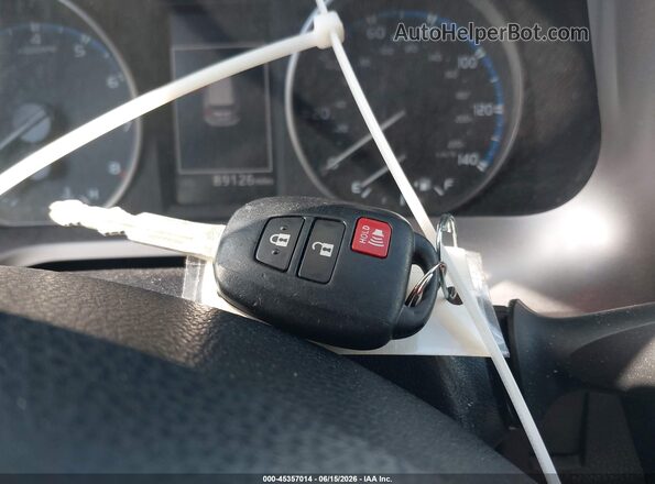 JTMBFREVXJD229862 2018 TOYOTA RAV4 Red Dashboard view
