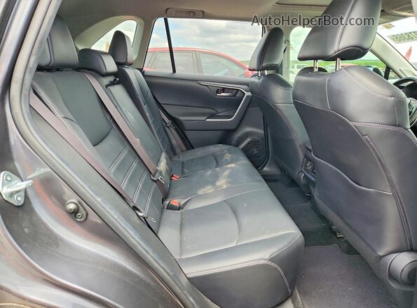 JTMC1RFV2KD030100 2019 TOYOTA RAV4 Gray 