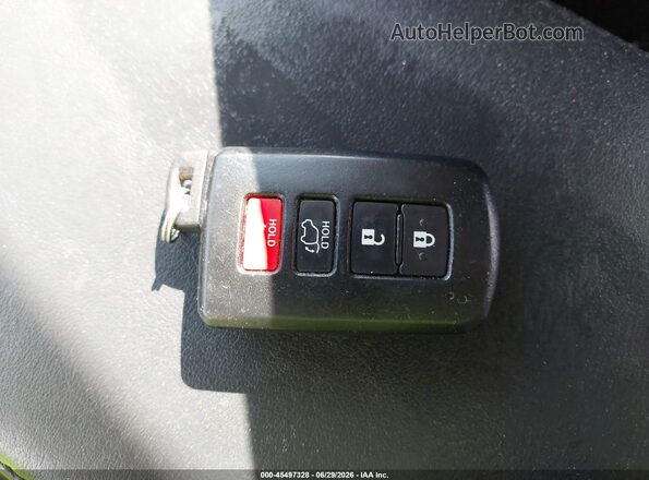 JTMDFREV1HD207719 2017 TOYOTA RAV4 White Առջևի վահանակի տեսք