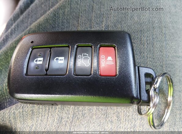 JTMDFREV1HJ147393 2017 TOYOTA RAV4 Red Vista del salpicadero