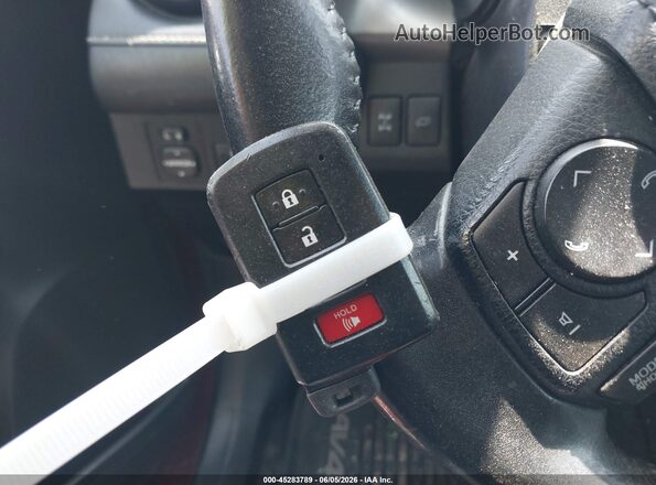 JTMDFREV6JD243525 2018 TOYOTA RAV4 Red Dashboard view