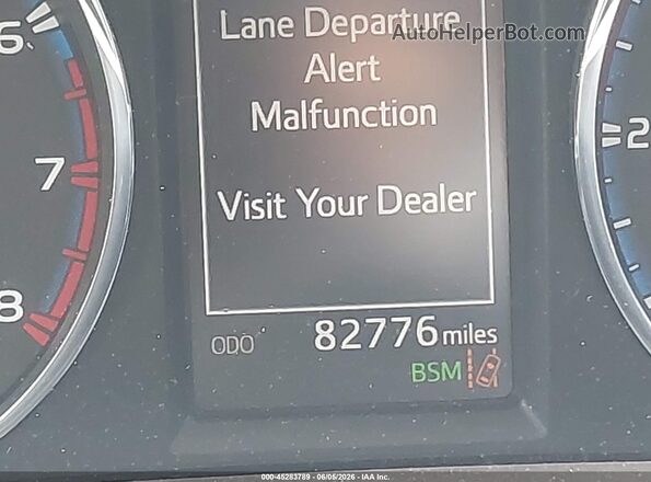 JTMDFREV6JD243525 2018 TOYOTA RAV4 Red 