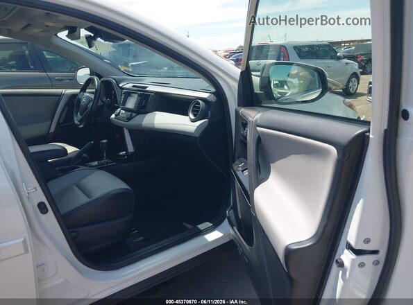 JTMDJREV2JD227384 2018 TOYOTA RAV4 HYBRID White 