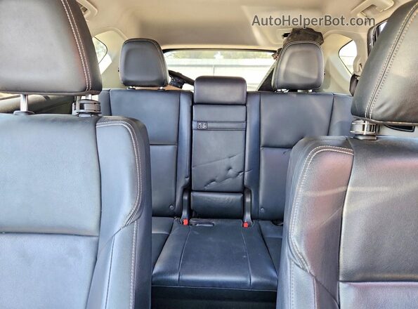 JTMDJREV7HD066928 2017 TOYOTA RAV4 Blue უკანა სავარძლების ხედი