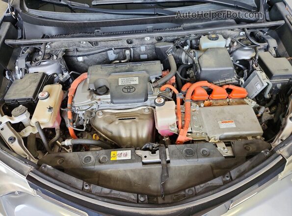 JTMDJREV8HD112122 2017 TOYOTA RAV4 Silver Widok komory silnika