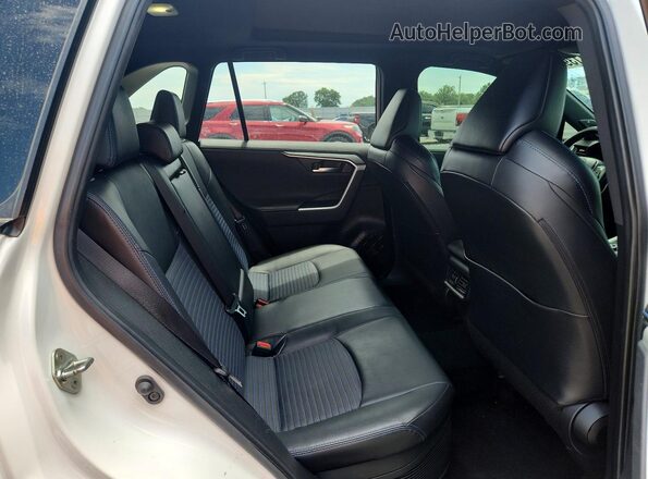 JTME6RFV4PJ037617 2023 TOYOTA RAV4 White 