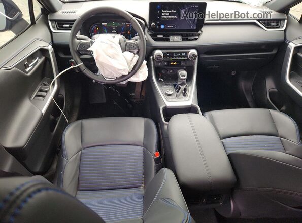 JTME6RFV8SD576197 2025 TOYOTA RAV4 Silver Vista del salpicadero
