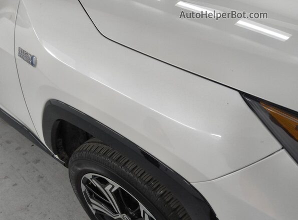 JTMEB3FV8MD007846 2021 TOYOTA RAV4 White 