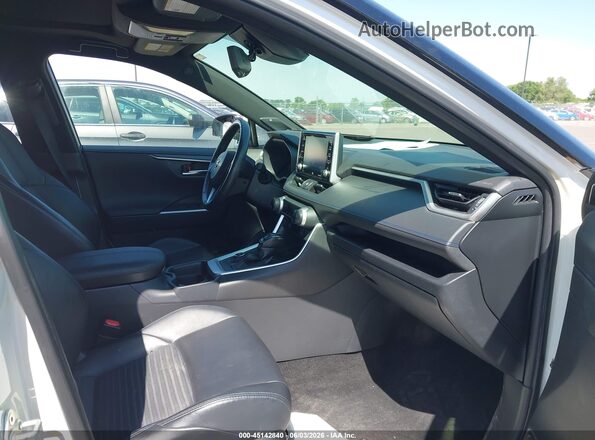 JTMEWRFV2LD533332 2020 TOYOTA RAV4 HYBRID White Front interior view