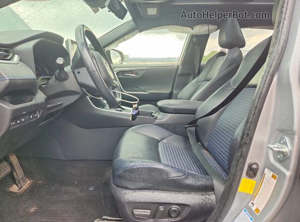 JTMEWRFV6KJ006846 2019 TOYOTA RAV4 Silver წინა სალონის ხედი