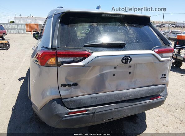 JTMF1RFVXKD045070 2019 TOYOTA RAV4 Silver Դիմացի տեսք
