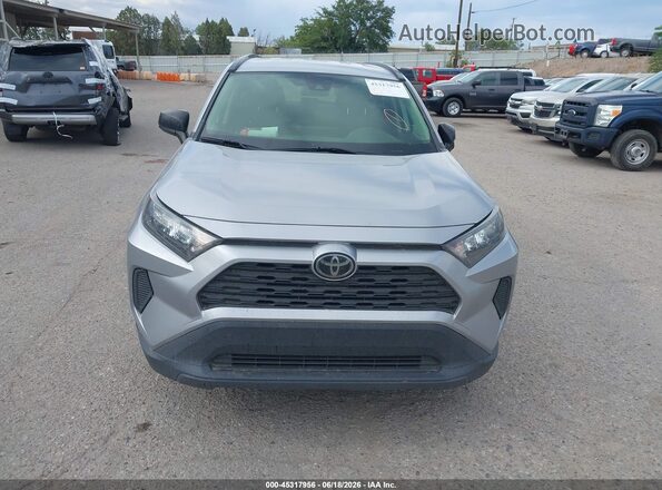 JTMF1RFVXKD045070 2019 TOYOTA RAV4 Silver Սարքավորումների վահանակի տեսք