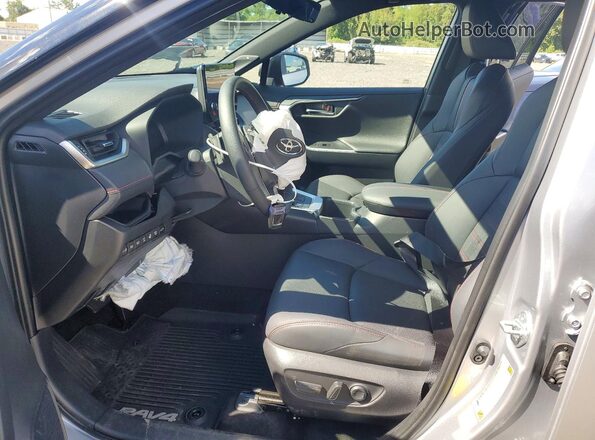 JTMFB3FV9SD276861 2025 TOYOTA RAV4 Серебряный Вид салона спереди