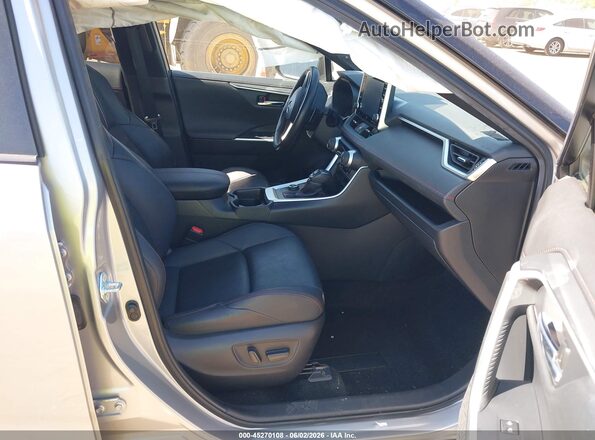 JTMFB3FVXMD064764 2021 TOYOTA RAV4 PRIME Silver Widok wnętrza z przodu